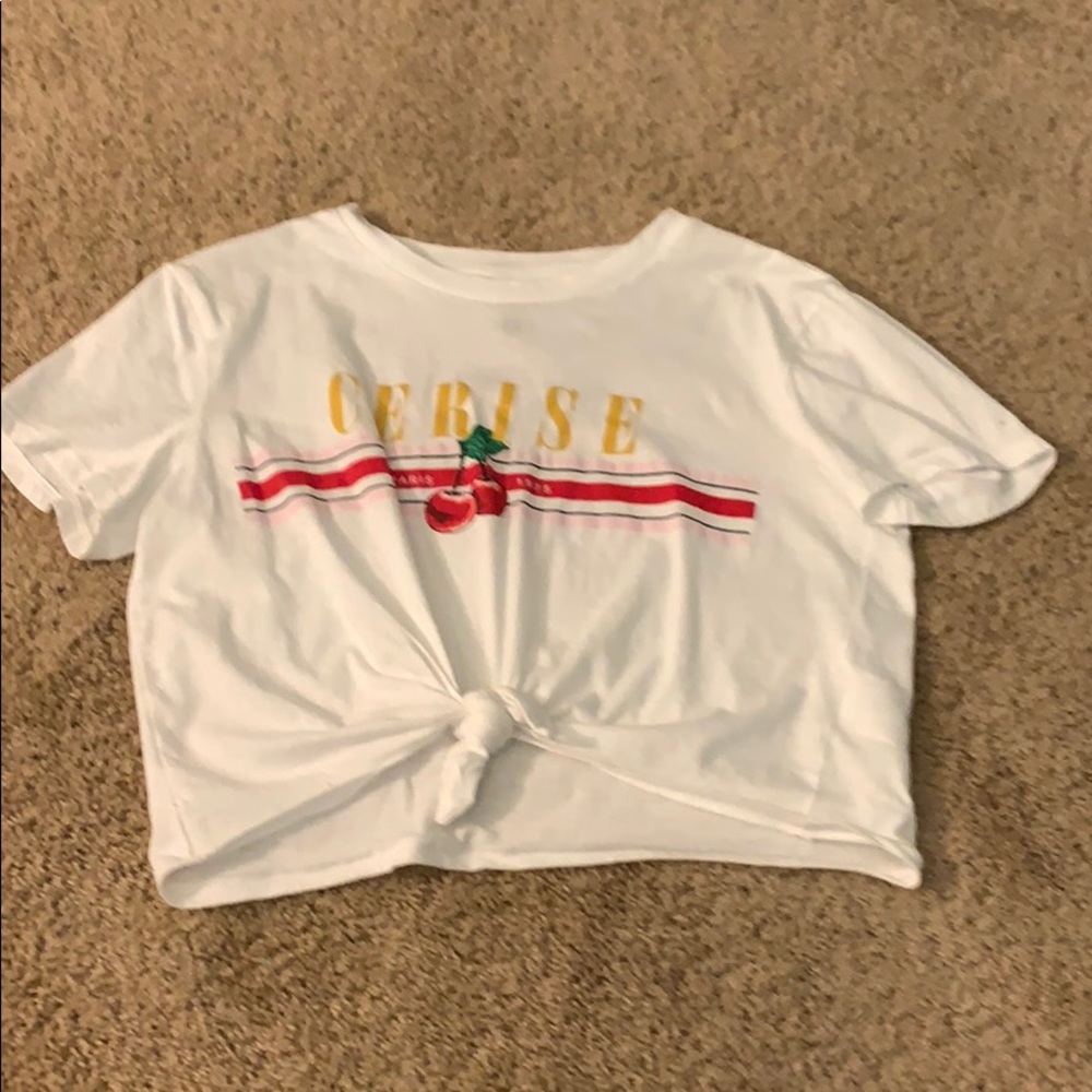 cropped white t-shirt